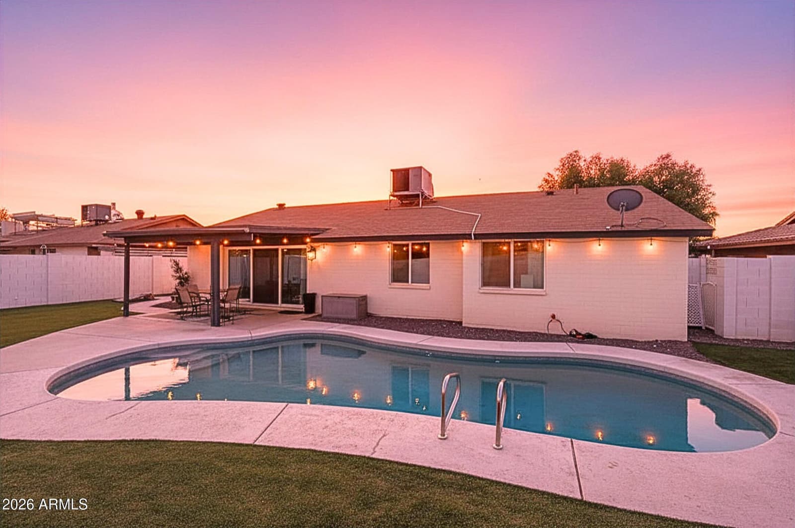 5510 W CAROL Avenue, Glendale, AZ 85302 — photo 1 of 36