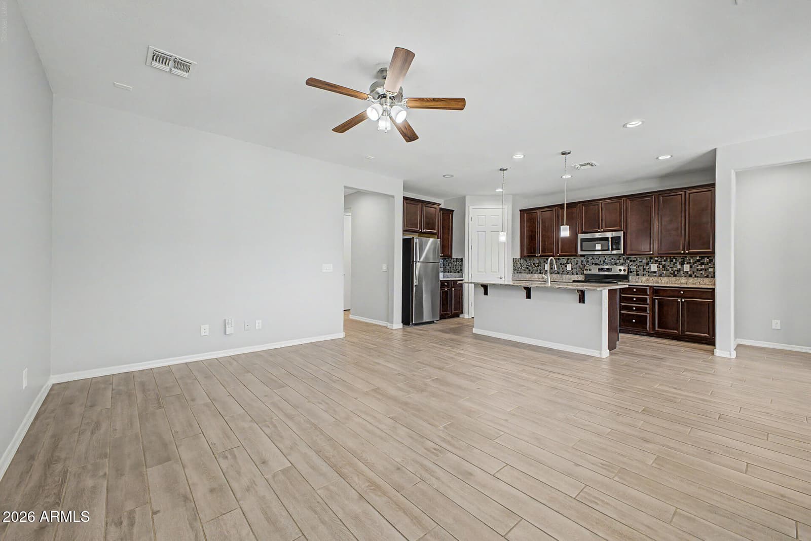 16671 W MESCAL Street, Surprise, AZ 85388 — photo 7 of 33