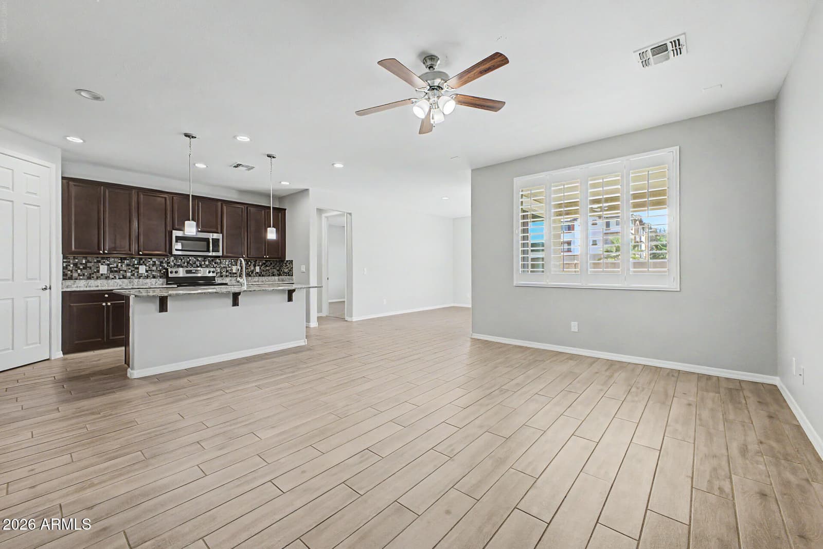 16671 W MESCAL Street, Surprise, AZ 85388 — photo 8 of 33