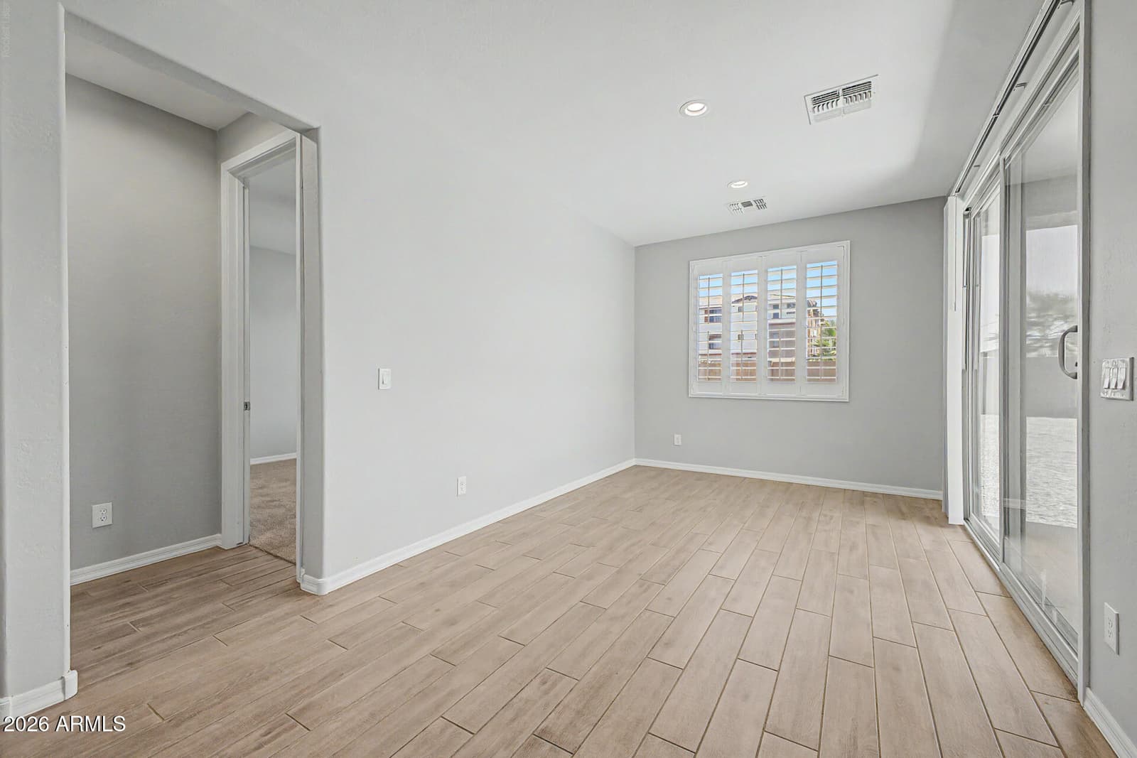 16671 W MESCAL Street, Surprise, AZ 85388 — photo 10 of 33