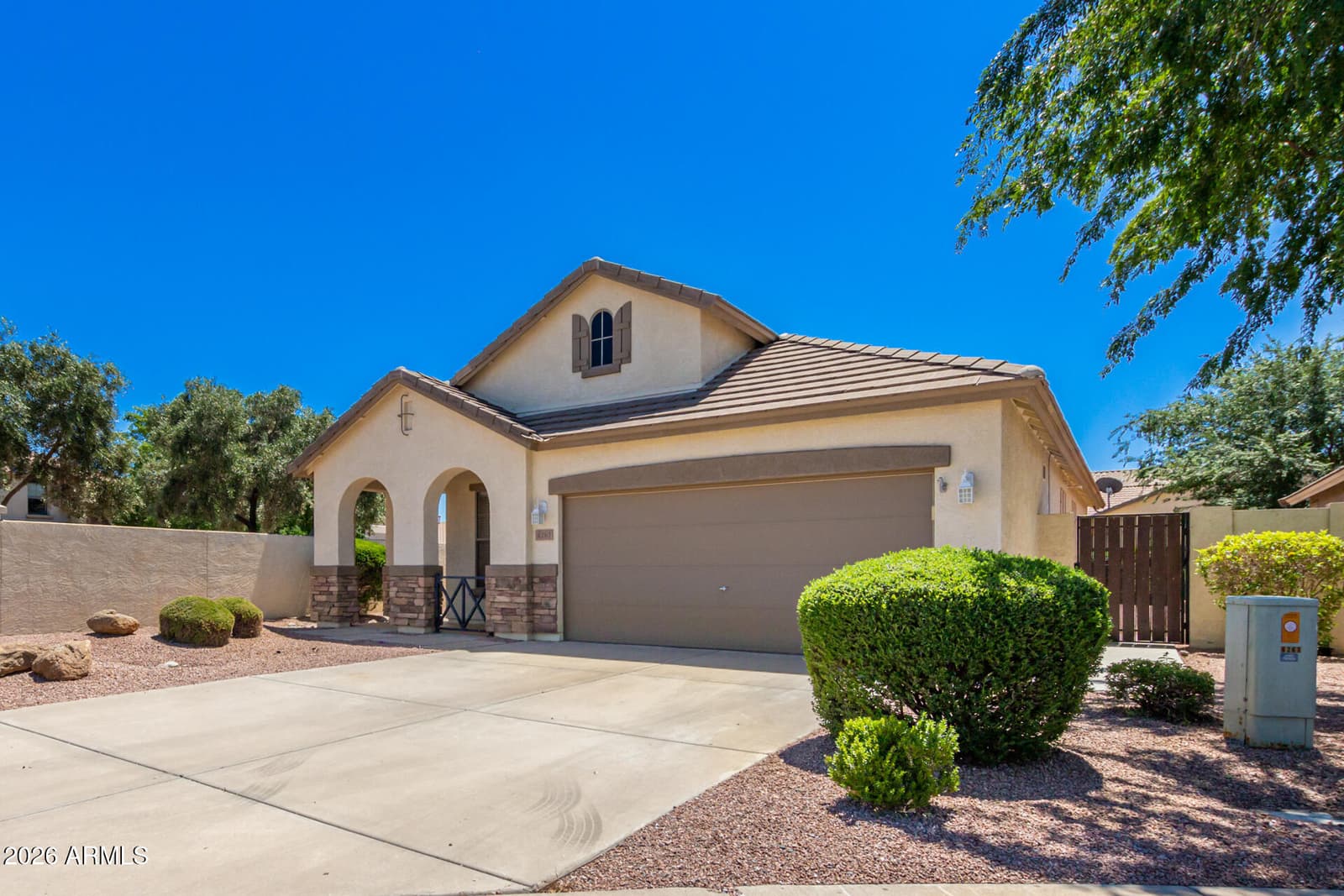 4261 E CROWN Court, Gilbert, AZ 85298 — photo 2 of 29