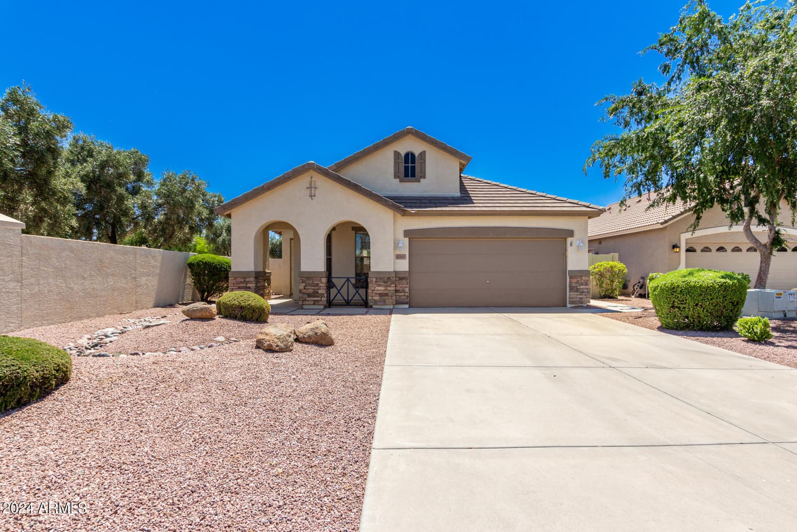 4261 E CROWN Court, Gilbert, AZ 85298 — photo 3 of 29