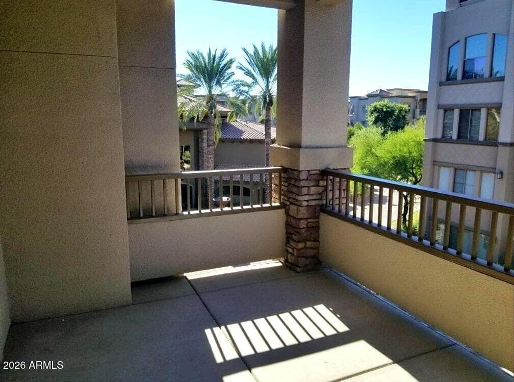 5350 E DEER VALLEY Drive E 3249, Phoenix, AZ 85054 — photo 6 of 9