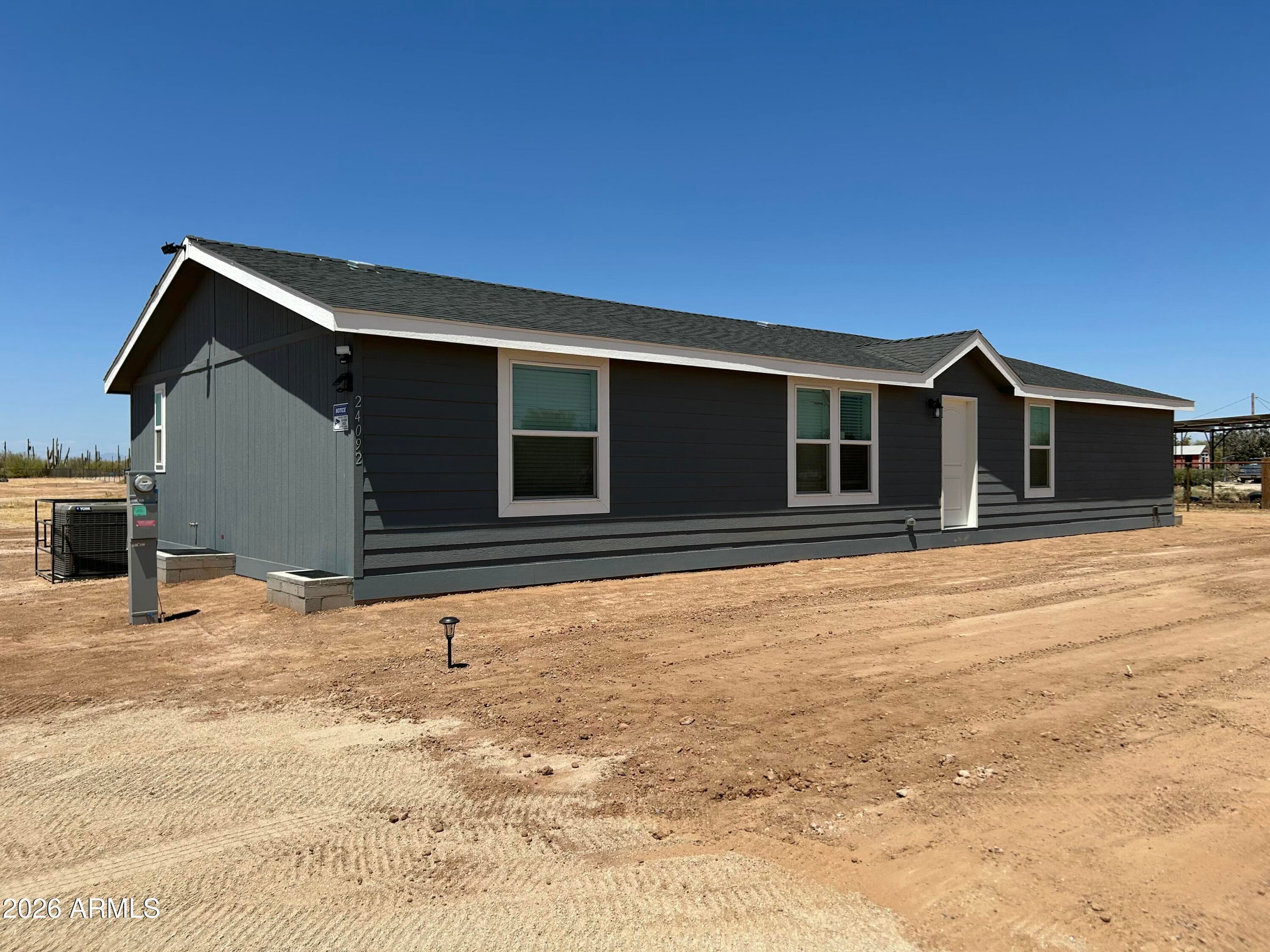 24032 E CHOLLA Road, Florence, AZ 85132 — photo 1 of 32