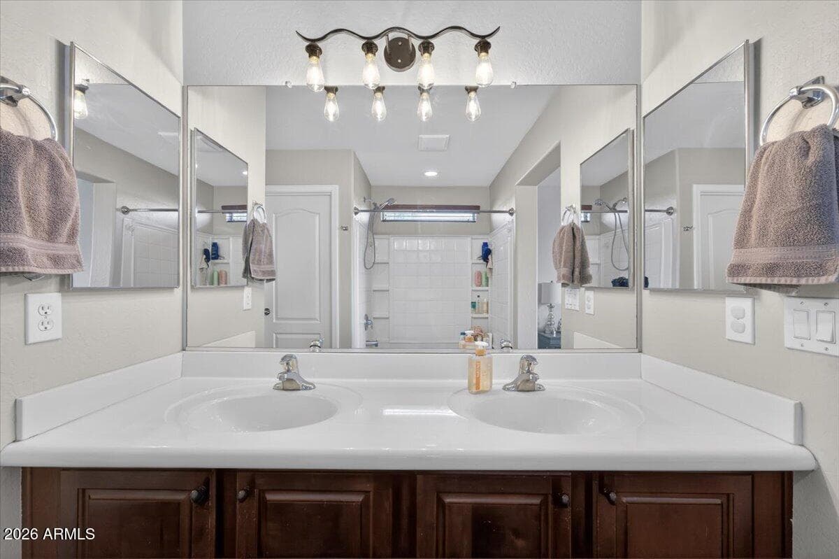 859 W DESERT SEASONS Drive, San Tan Valley, AZ 85143 — photo 16 of 31