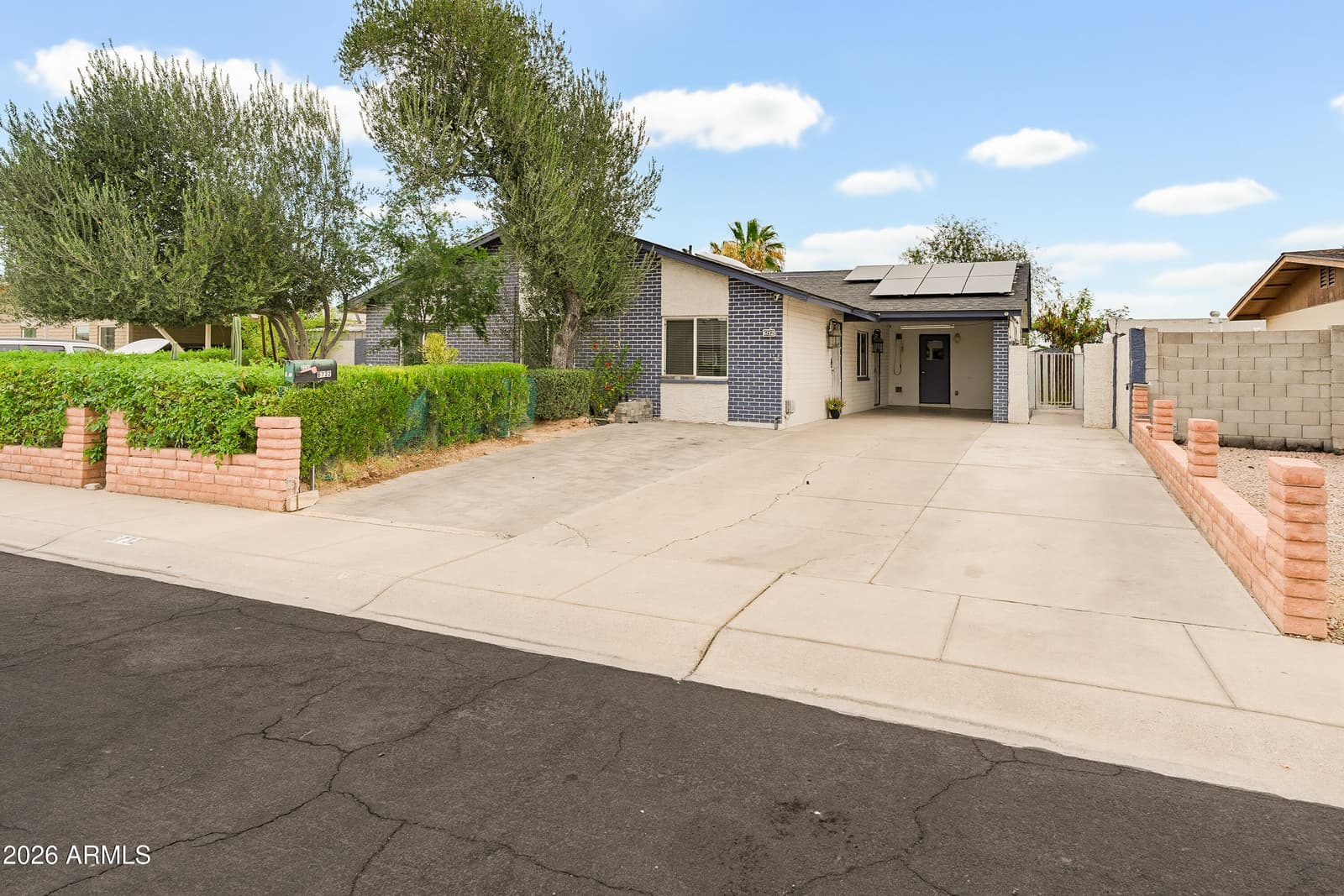 6732 W MEDLOCK Drive, Glendale, AZ 85303 — photo 8 of 62
