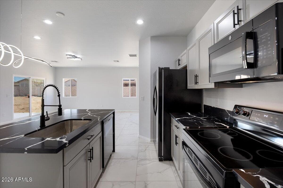 12625 W Xavier Drive, Arizona City, AZ 85123 — photo 15 of 56