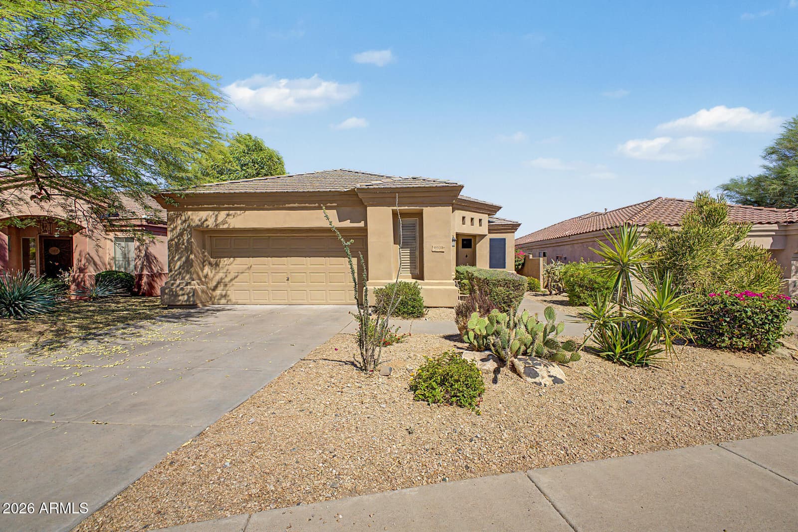 9039 N BROKEN BOW, Fountain Hills, AZ 85268 — photo 2 of 44