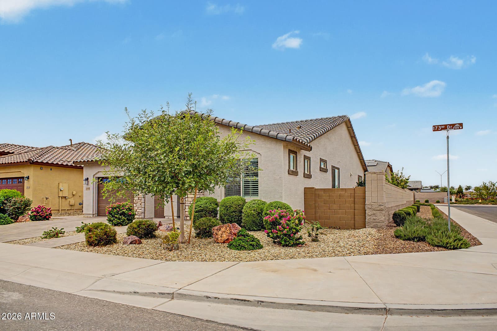 25188 N 173RD Drive, Surprise, AZ 85387 — photo 3 of 40
