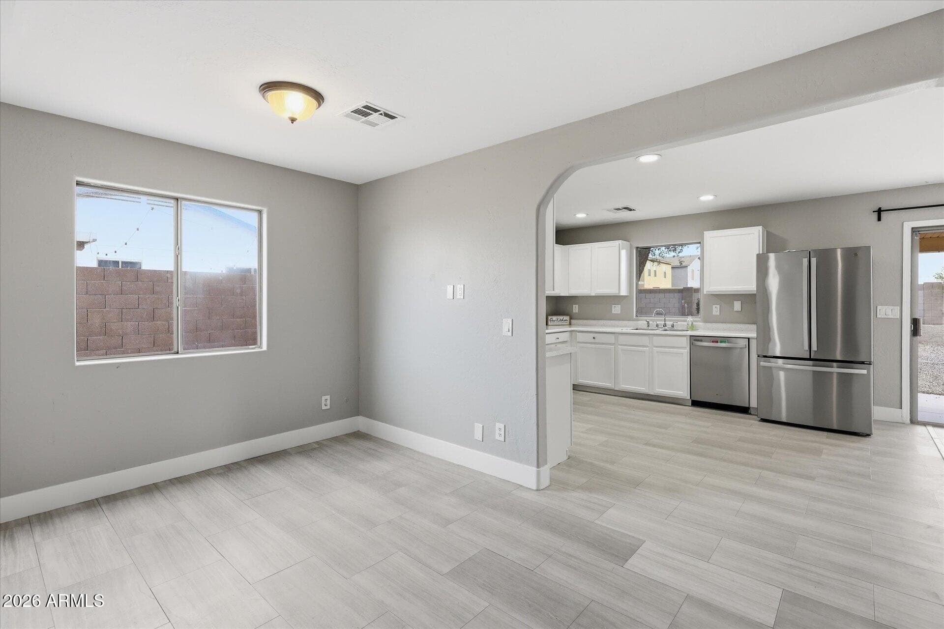 2227 E HAFLINGER Way, San Tan Valley, AZ 85140 — photo 5 of 43