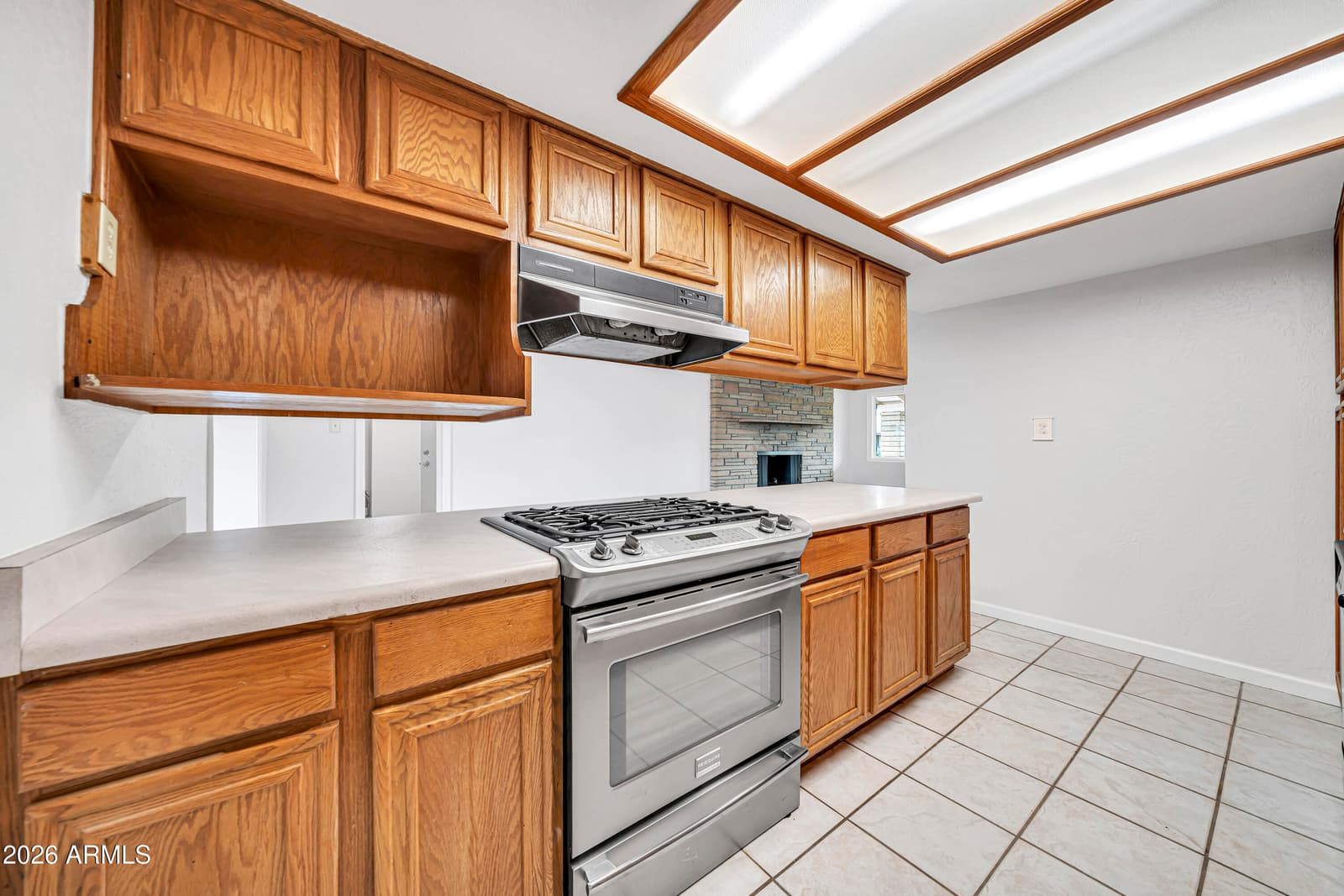 3472 E SHARON Drive, Phoenix, AZ 85032 — photo 11 of 32