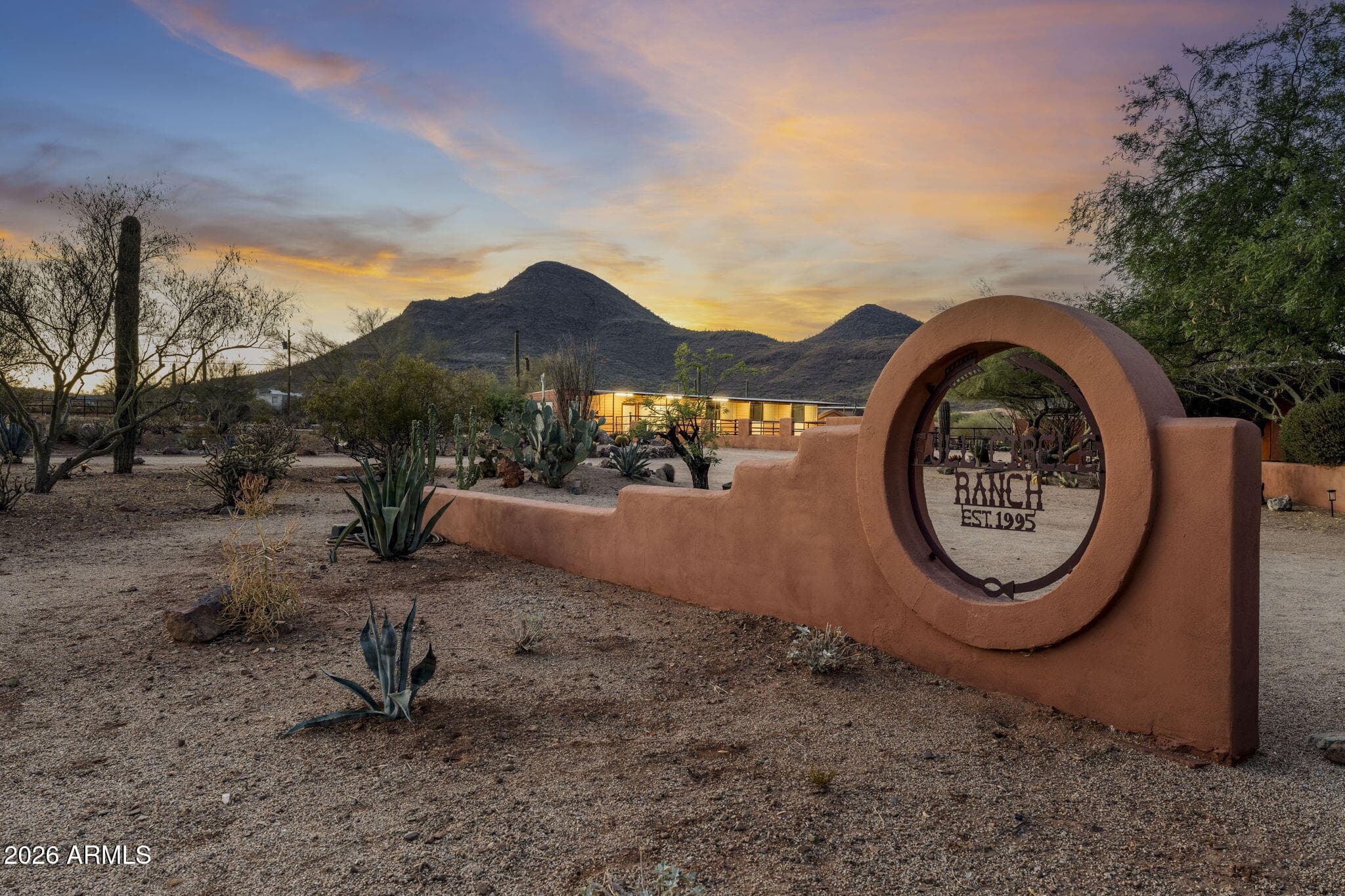 40205 N 26TH Street, Cave Creek, AZ 85331