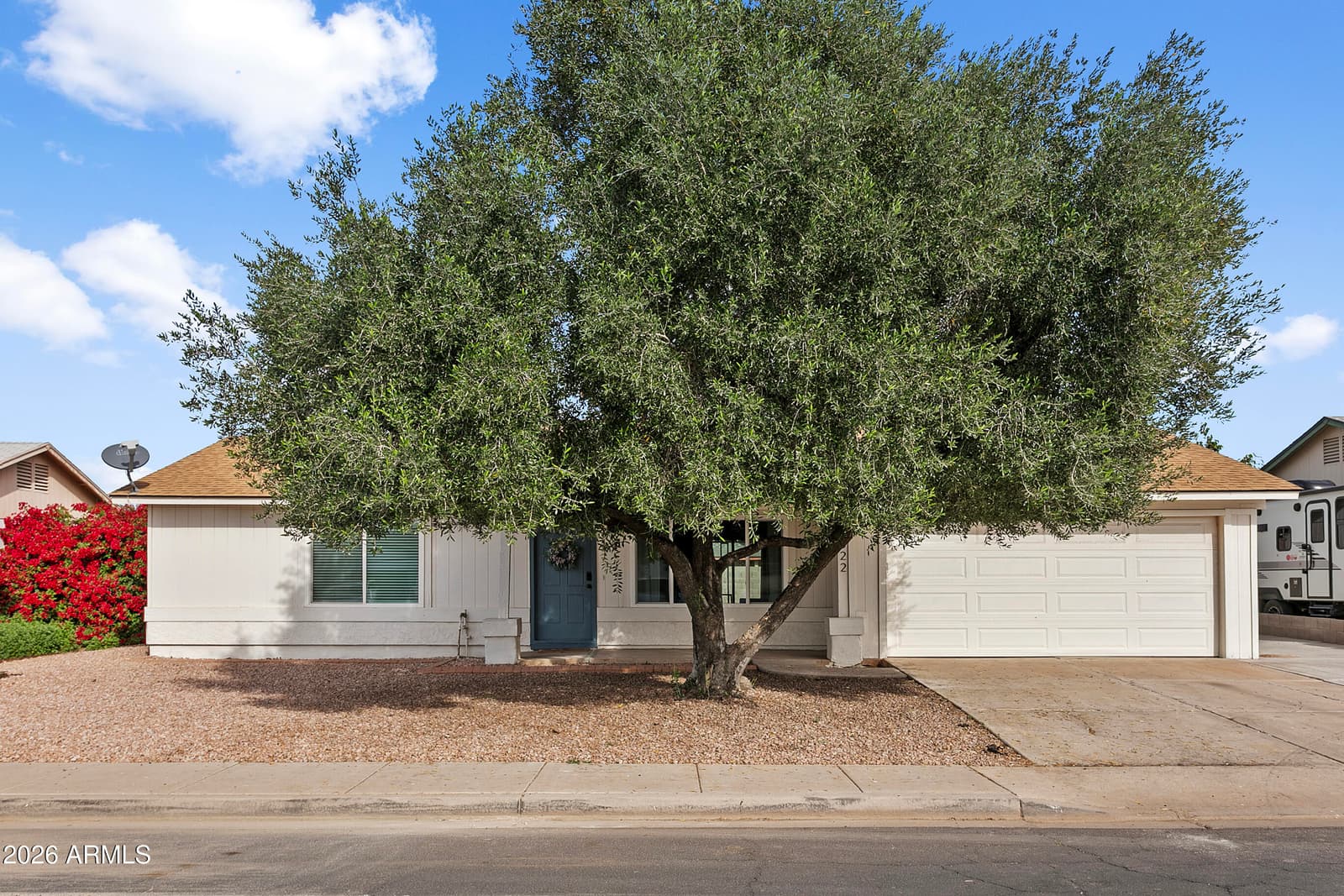 2322 E JUANITA Avenue, Mesa, AZ 85204 — photo 2 of 21