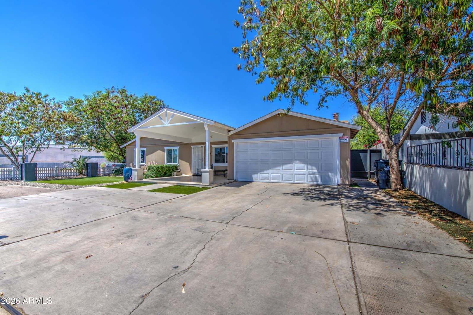 6126 W ENCANTO Boulevard, Phoenix, AZ 85035 — photo 5 of 44