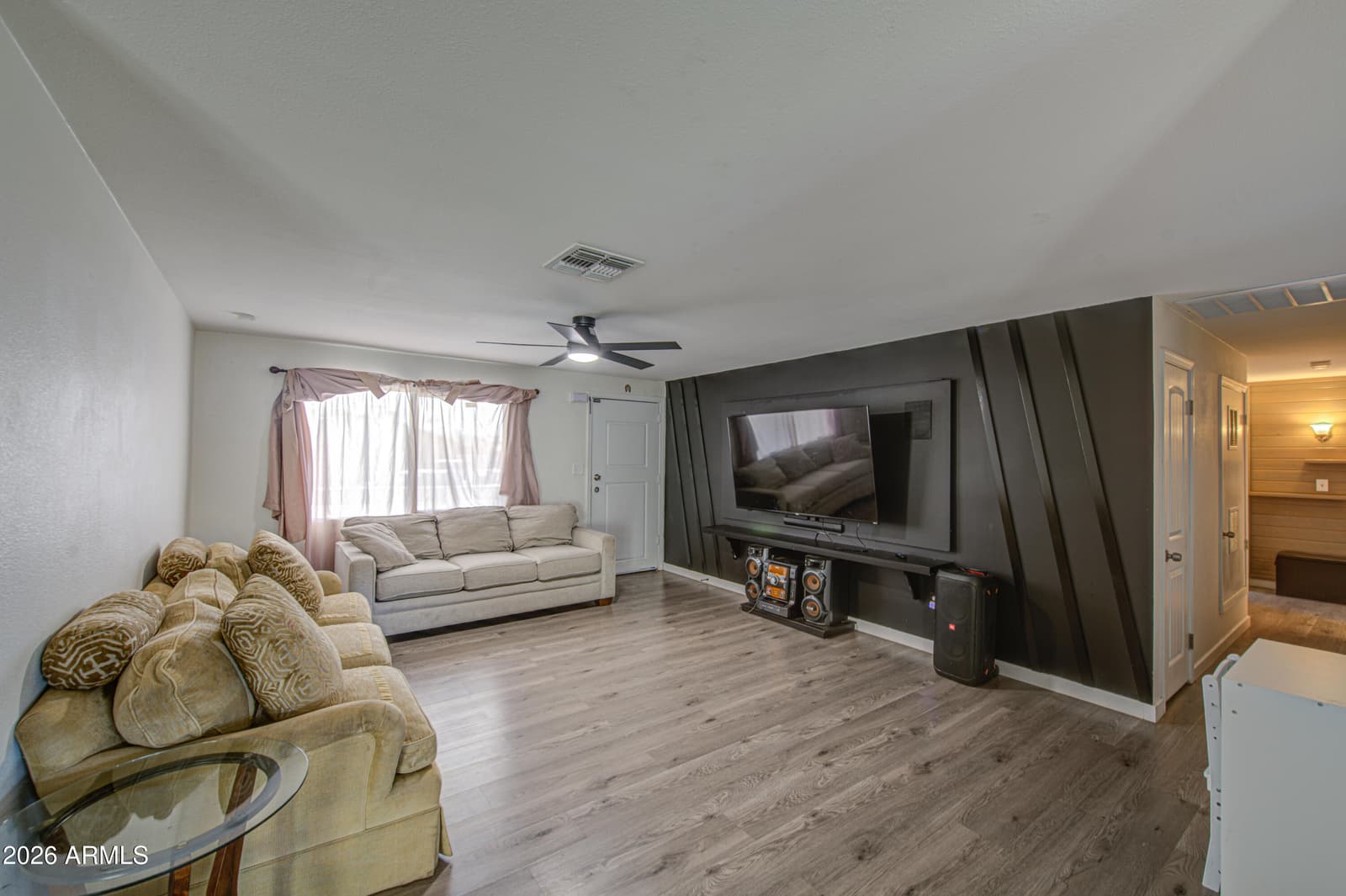 6126 W ENCANTO Boulevard, Phoenix, AZ 85035 — photo 7 of 44