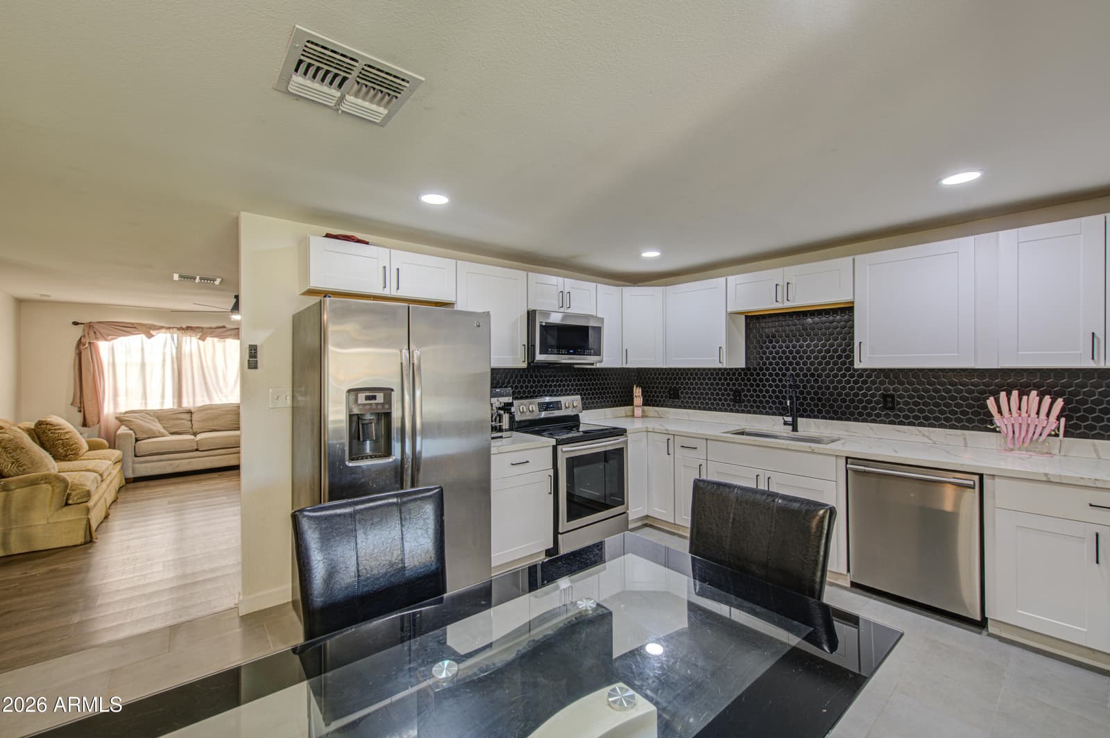 6126 W ENCANTO Boulevard, Phoenix, AZ 85035 — photo 12 of 44