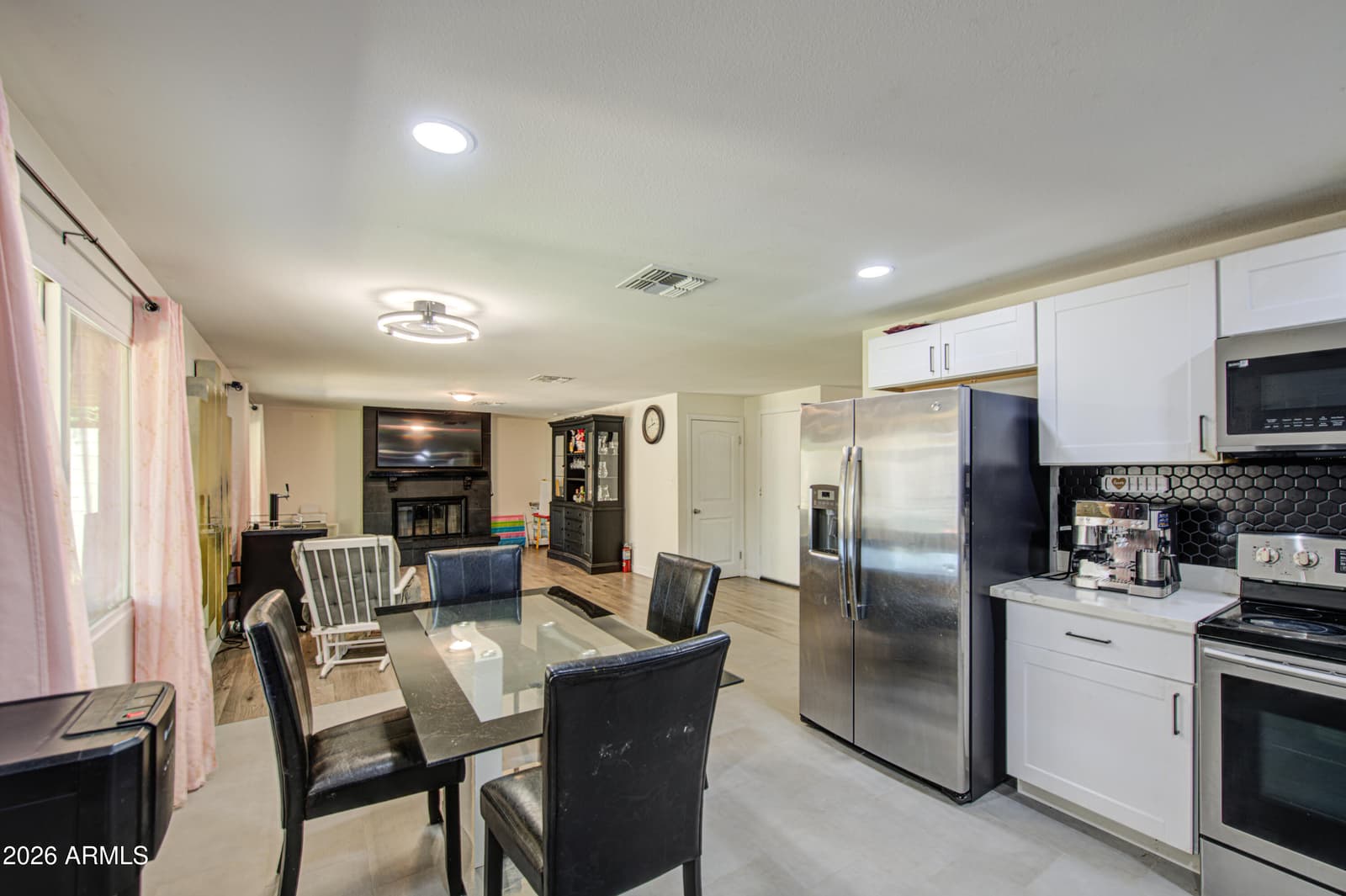 6126 W ENCANTO Boulevard, Phoenix, AZ 85035 — photo 14 of 44