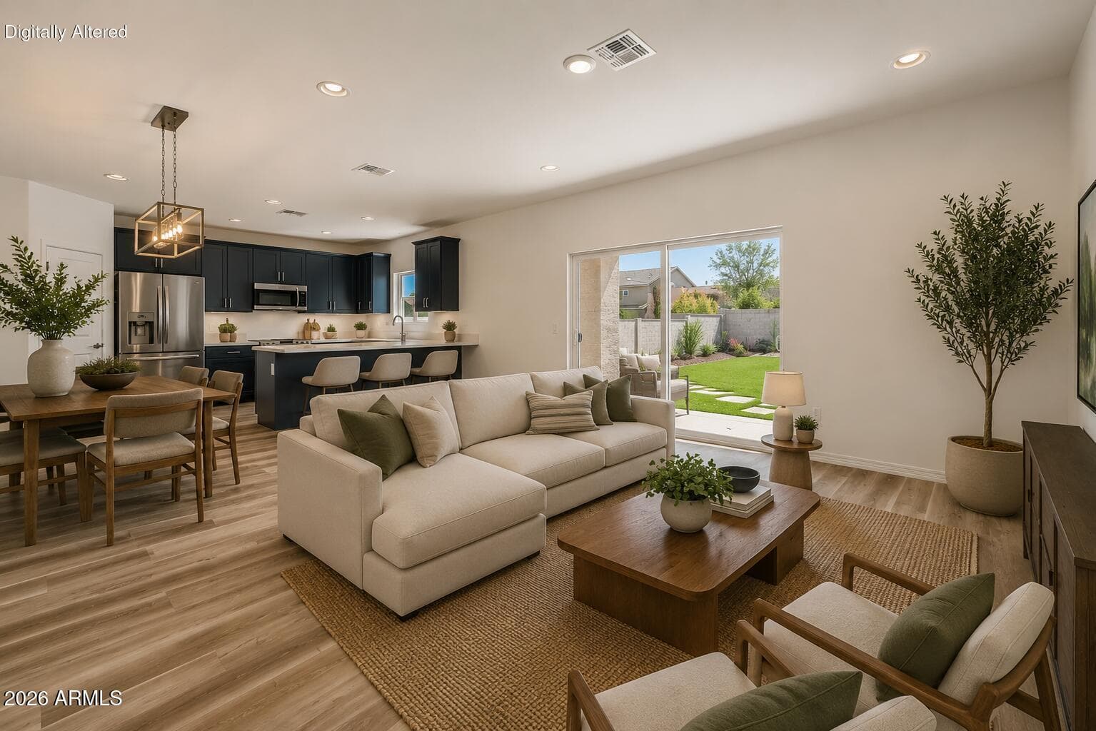 5515 S 11TH Avenue, Phoenix, AZ 85041 — photo 8 of 34