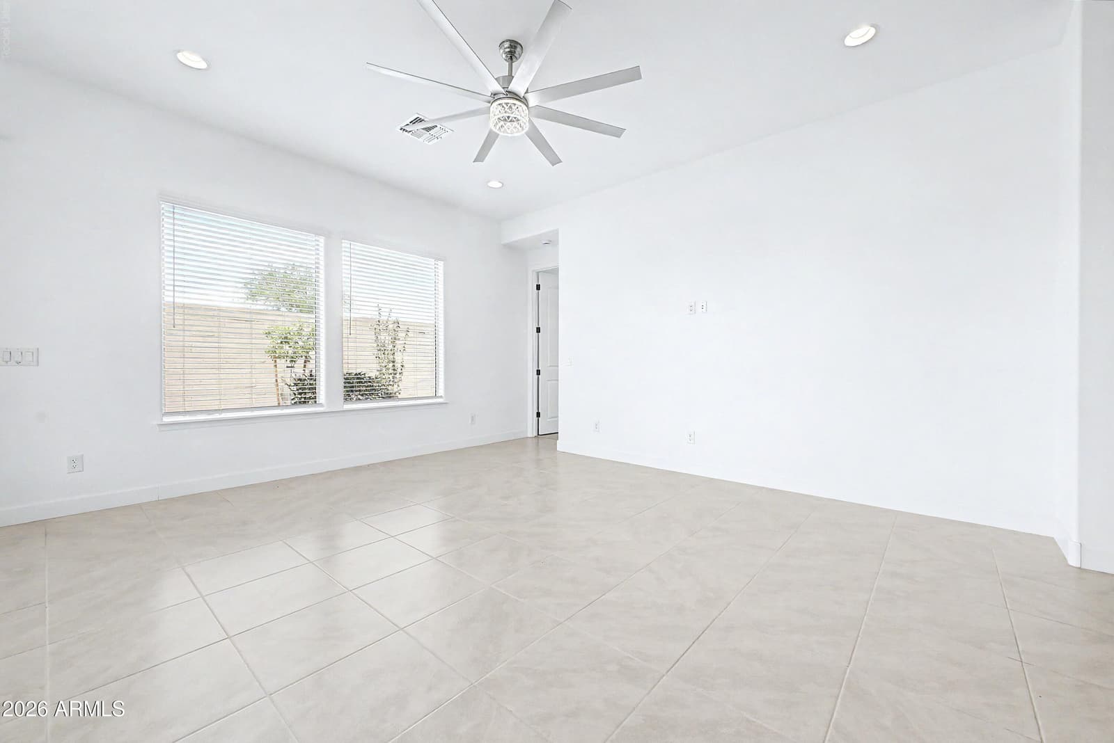 5514 N 194TH Lane, Litchfield Park, AZ 85340 — photo 13 of 33