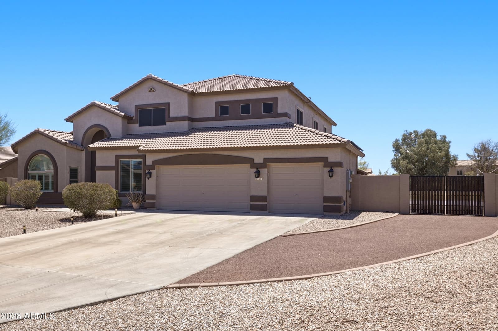 69 E SHIRE Court, San Tan Valley, AZ 85143 — photo 4 of 66