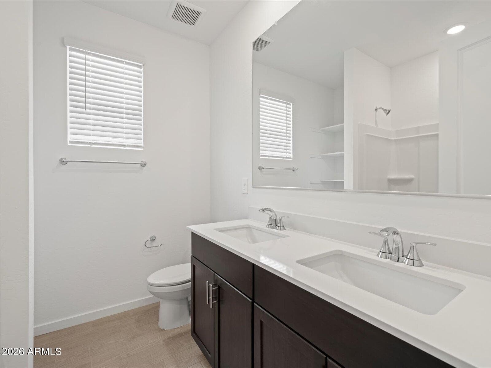 10819 W JONES Avenue, Tolleson, AZ 85353 — photo 11 of 23