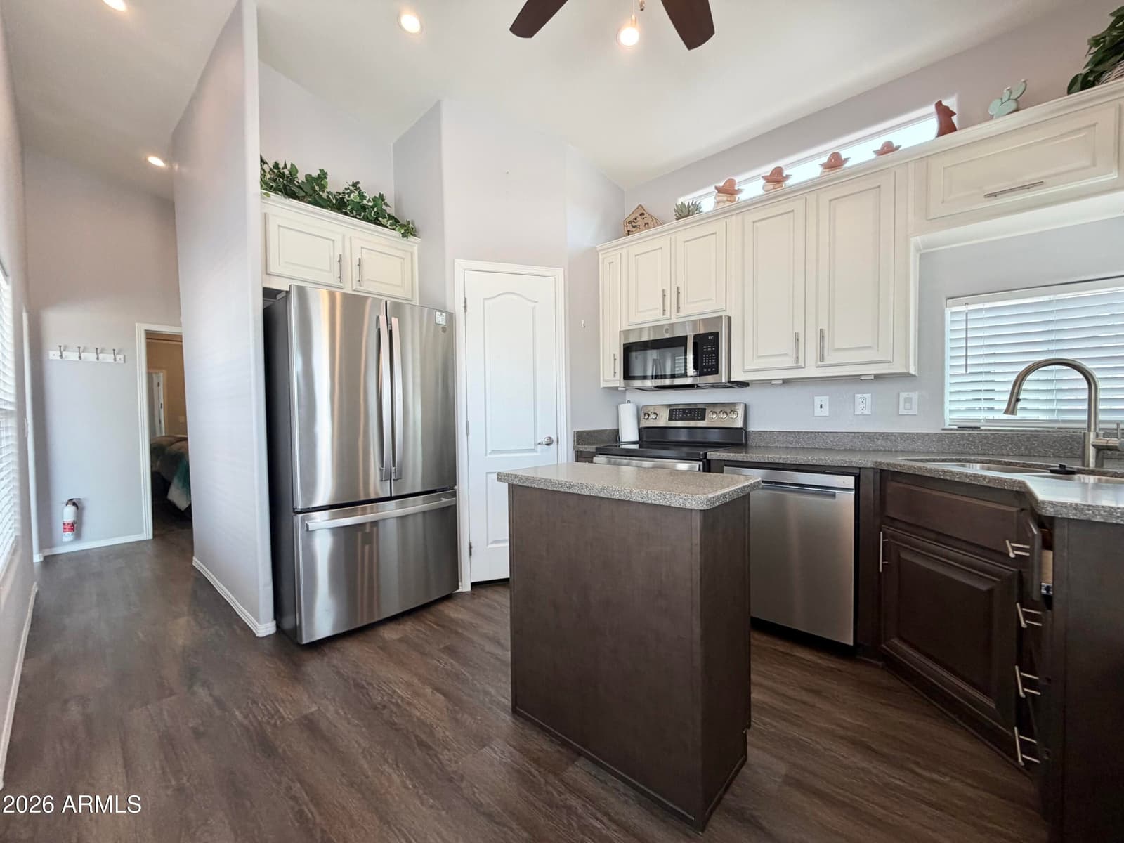 111 S GREENFIELD Road 753, Mesa, AZ 85206 — photo 10 of 65