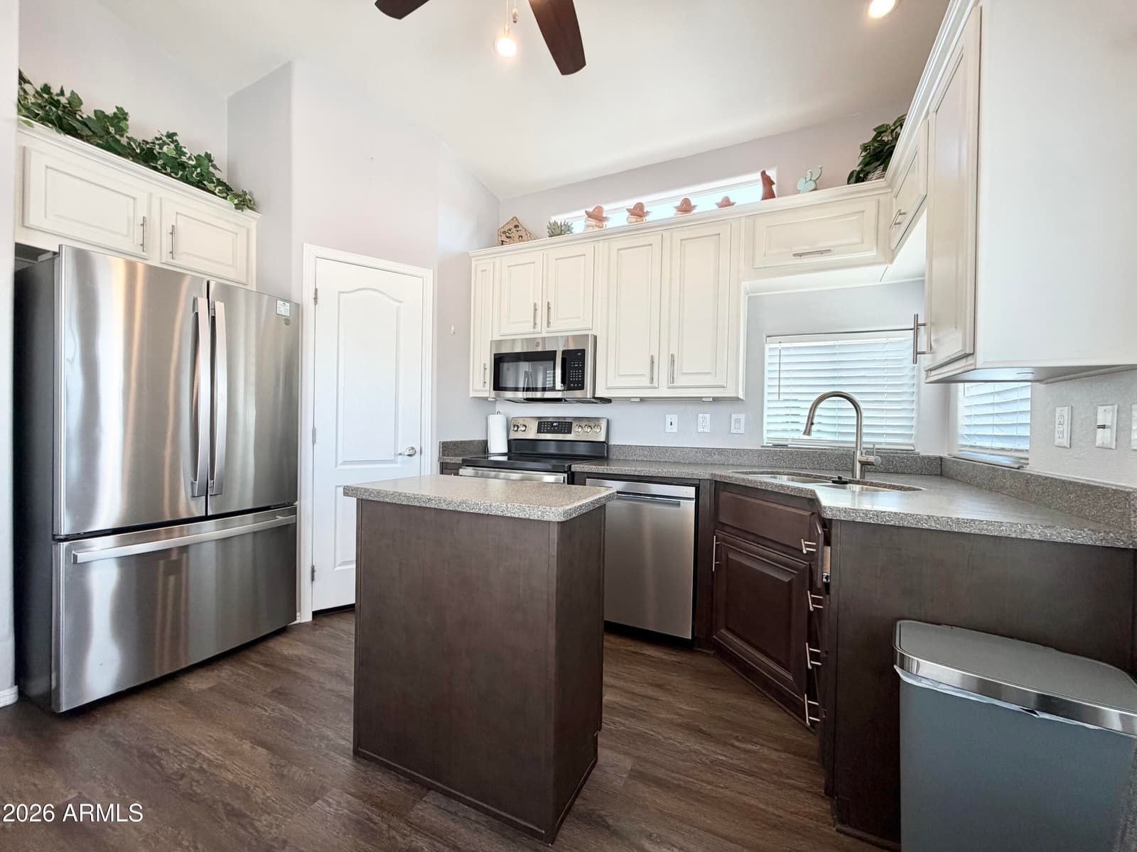 111 S GREENFIELD Road 753, Mesa, AZ 85206 — photo 8 of 65