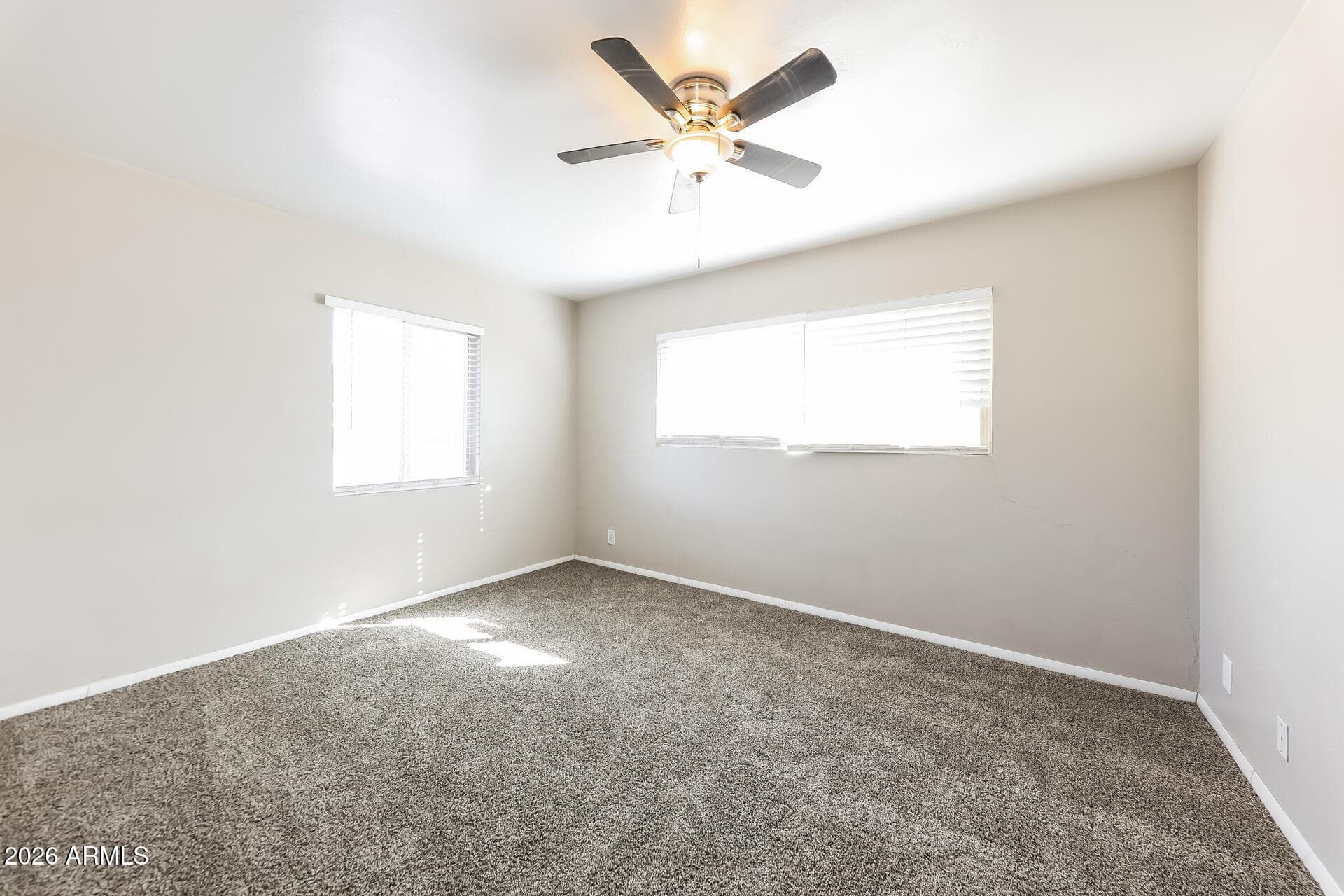 2301 W VILLAGE Drive, Phoenix, AZ 85023 — photo 12 of 21
