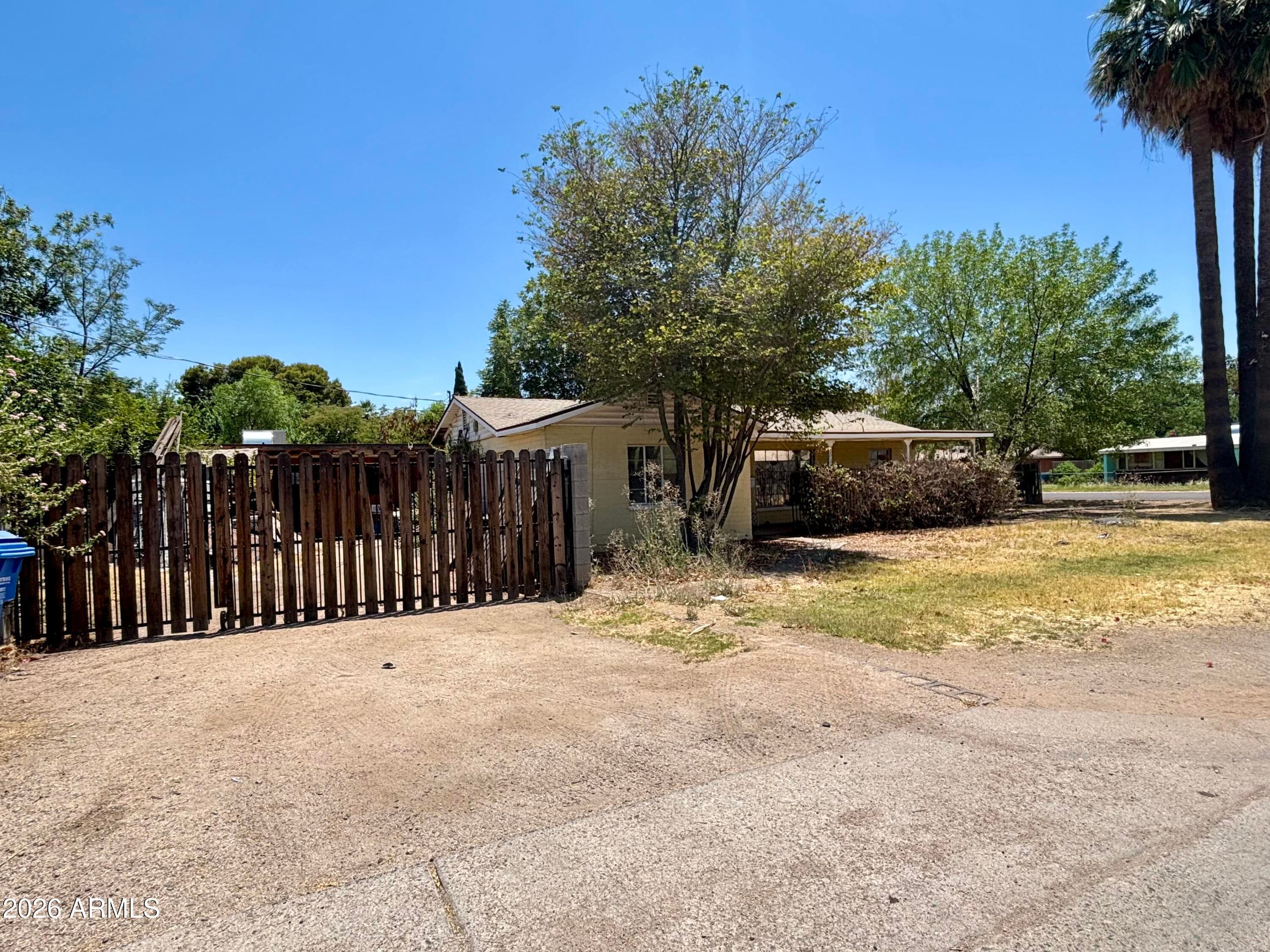2335 W Myrtle Avenue, Phoenix, AZ 85021 — photo 4 of 49