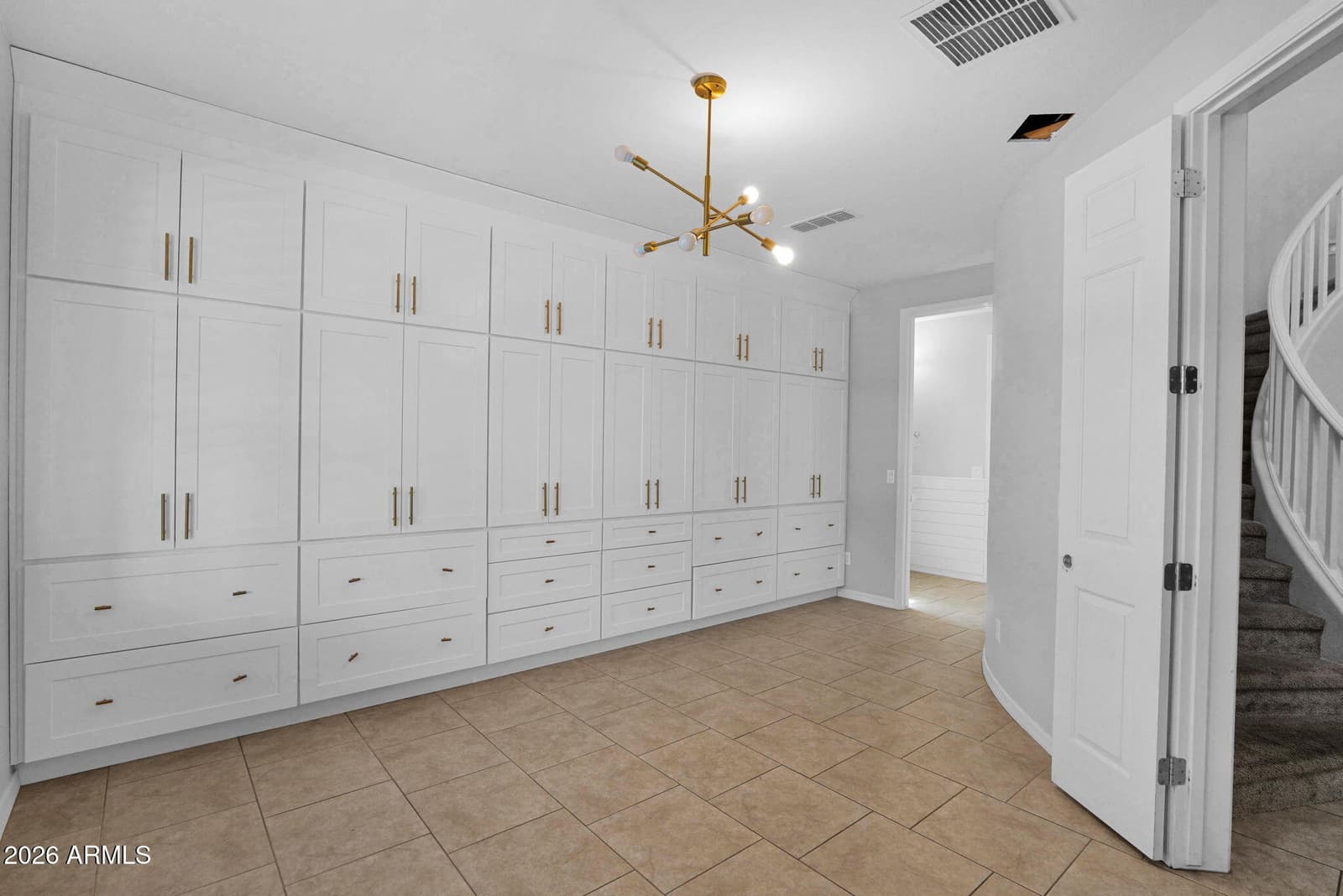 3647 E BLUE SPRUCE Lane, Gilbert, AZ 85298 — photo 8 of 44