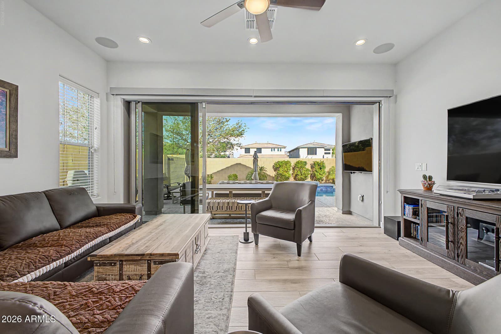 21641 N 59TH Street, Phoenix, AZ 85054 — photo 11 of 48
