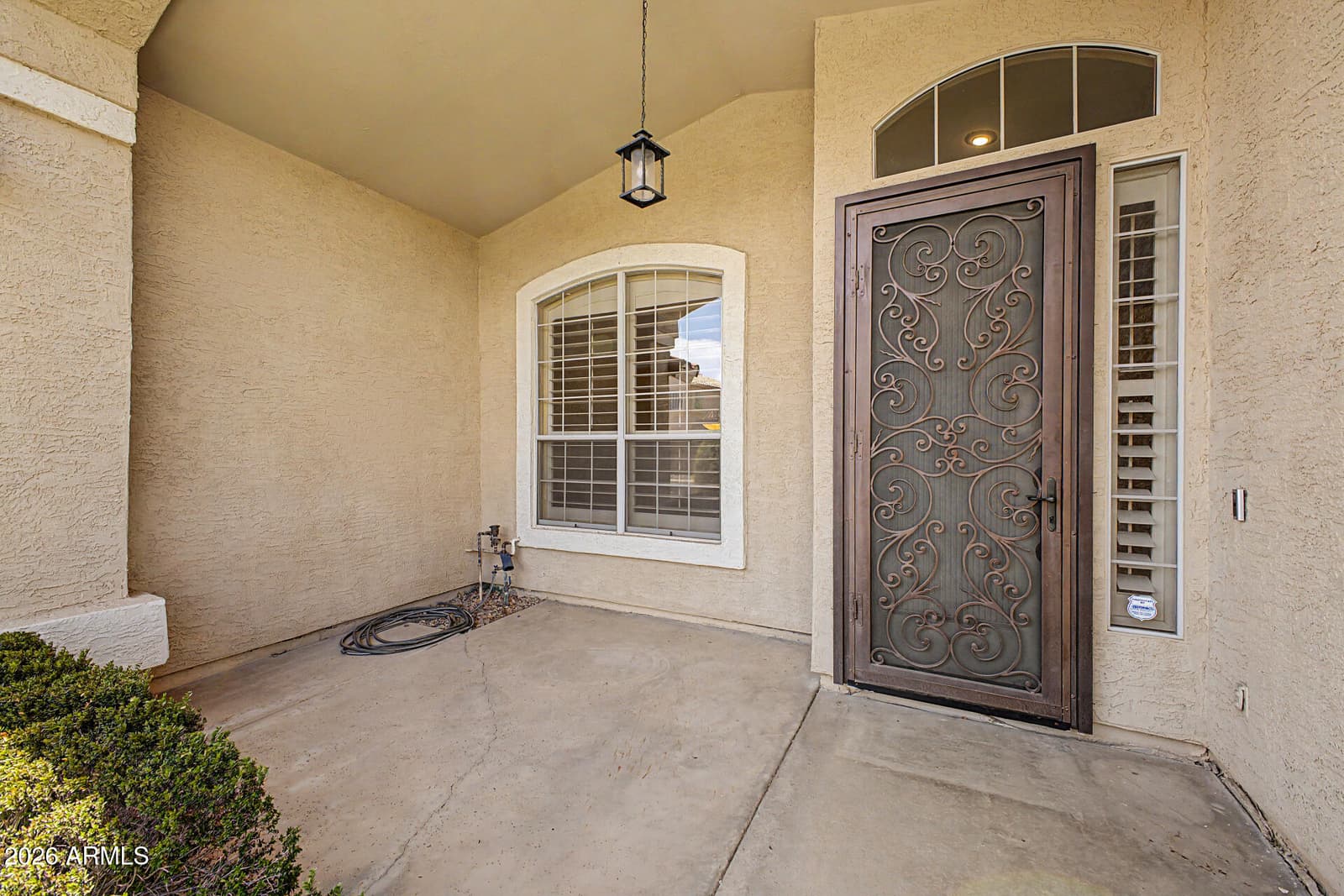 1466 E SPUR Avenue, Gilbert, AZ 85296 — photo 4 of 37