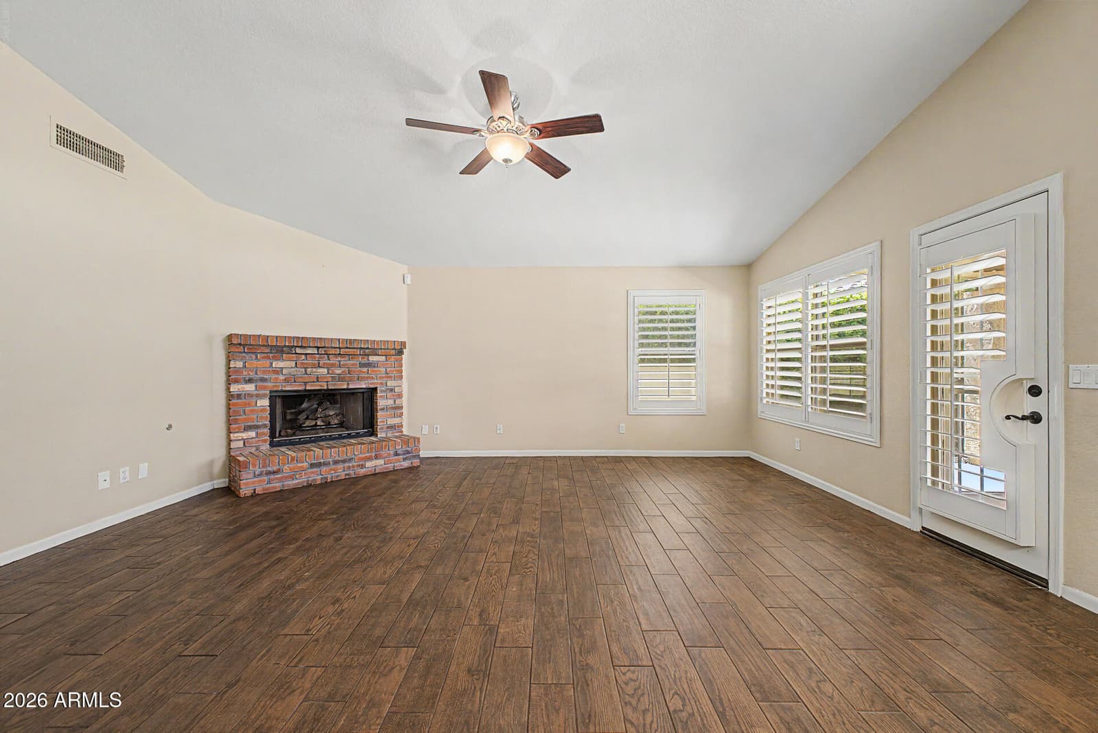 1466 E SPUR Avenue, Gilbert, AZ 85296 — photo 12 of 37