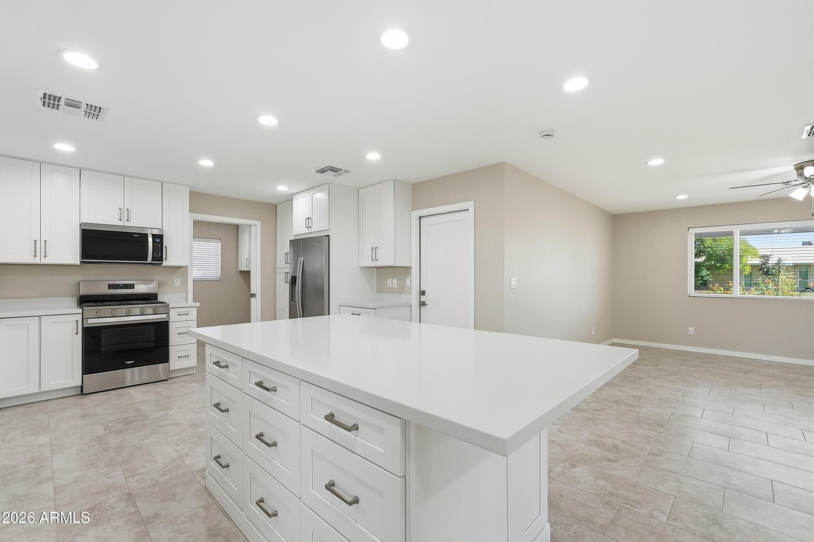2329 E ENROSE Street, Mesa, AZ 85213 — photo 10 of 37