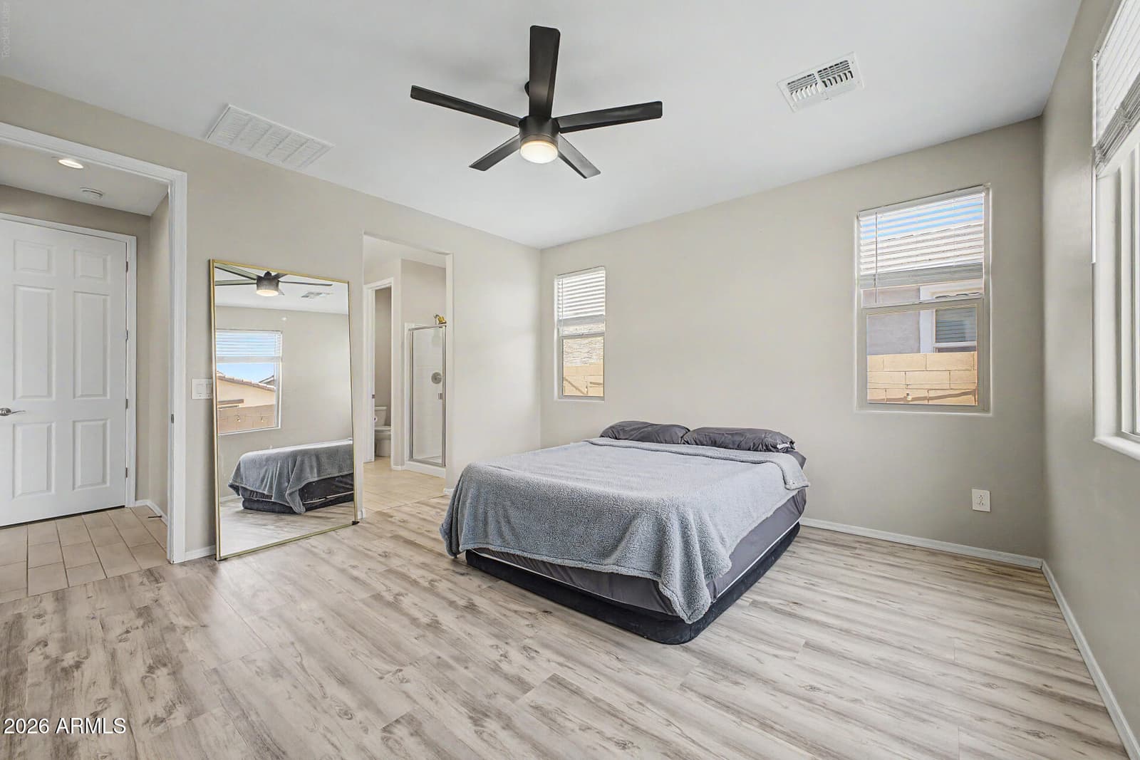 913 S 108TH Avenue, Avondale, AZ 85323 — photo 10 of 22