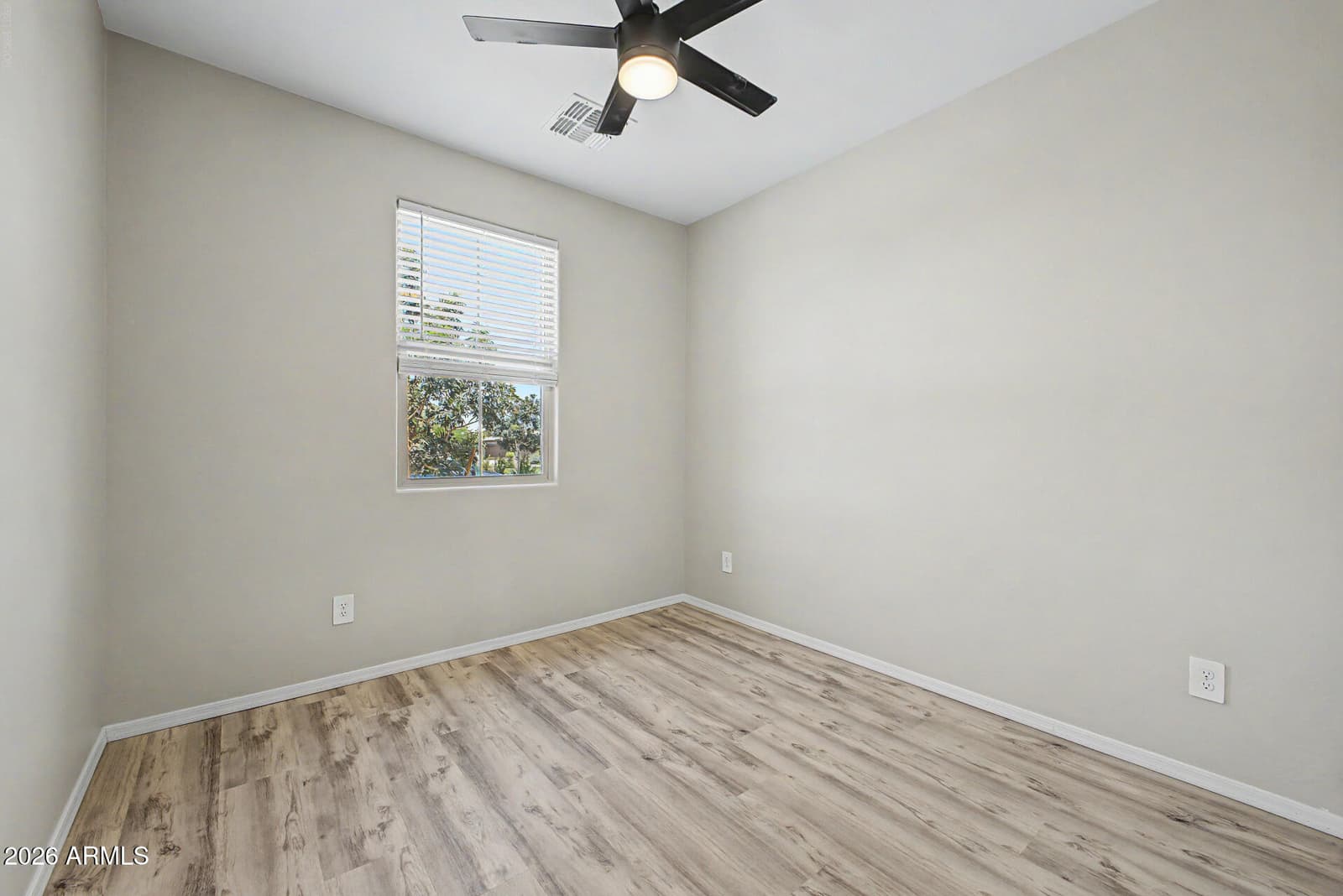 913 S 108TH Avenue, Avondale, AZ 85323 — photo 13 of 22