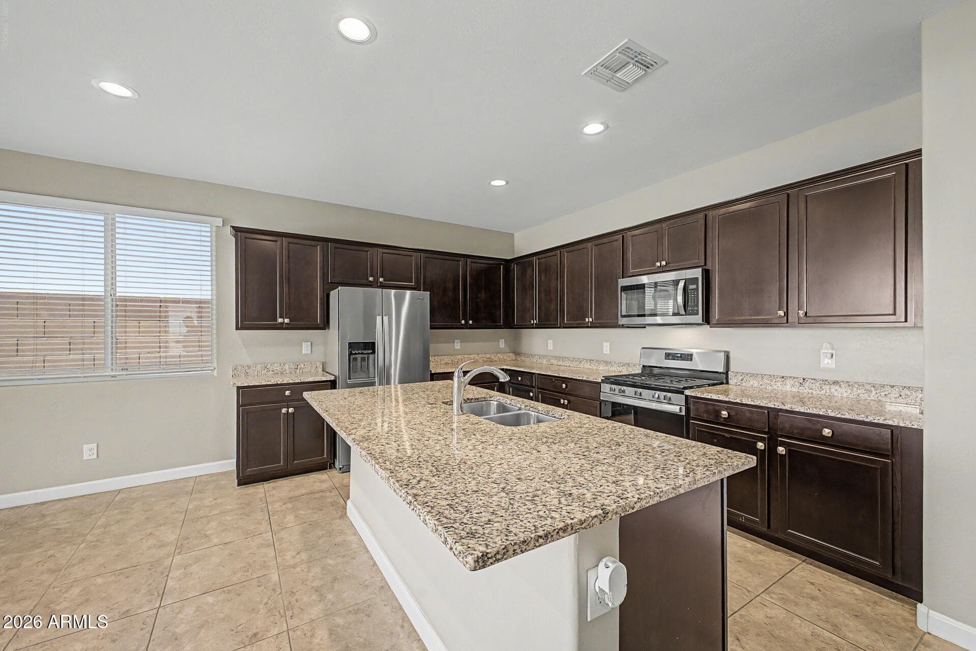 8343 W RUSHMORE Way, Florence, AZ 85132 — photo 9 of 30