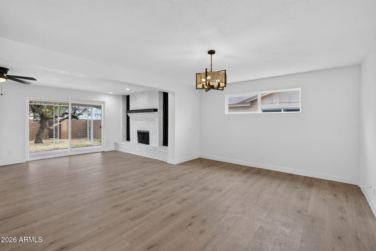 12649 N 30TH Drive, Phoenix, AZ 85029 — photo 14 of 43