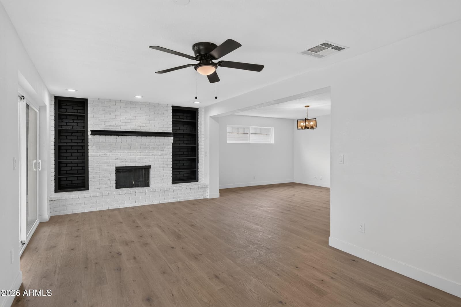 12649 N 30TH Drive, Phoenix, AZ 85029 — photo 18 of 43