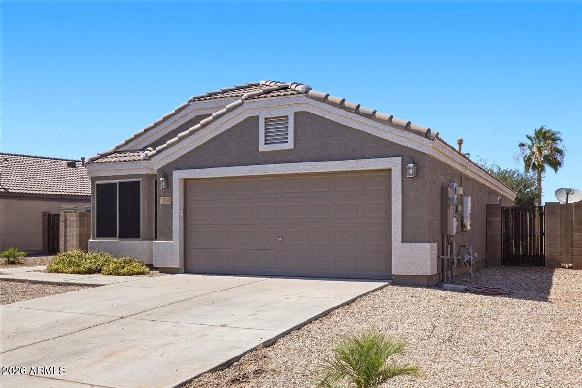 16230 W PORT AU PRINCE Lane, Surprise, AZ 85379 — photo 4 of 35