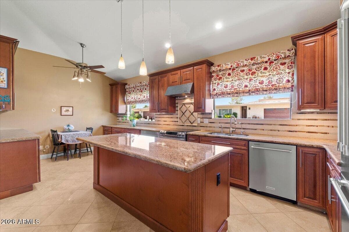 7736 E BISBEE Road, Scottsdale, AZ 85258 — photo 20 of 66