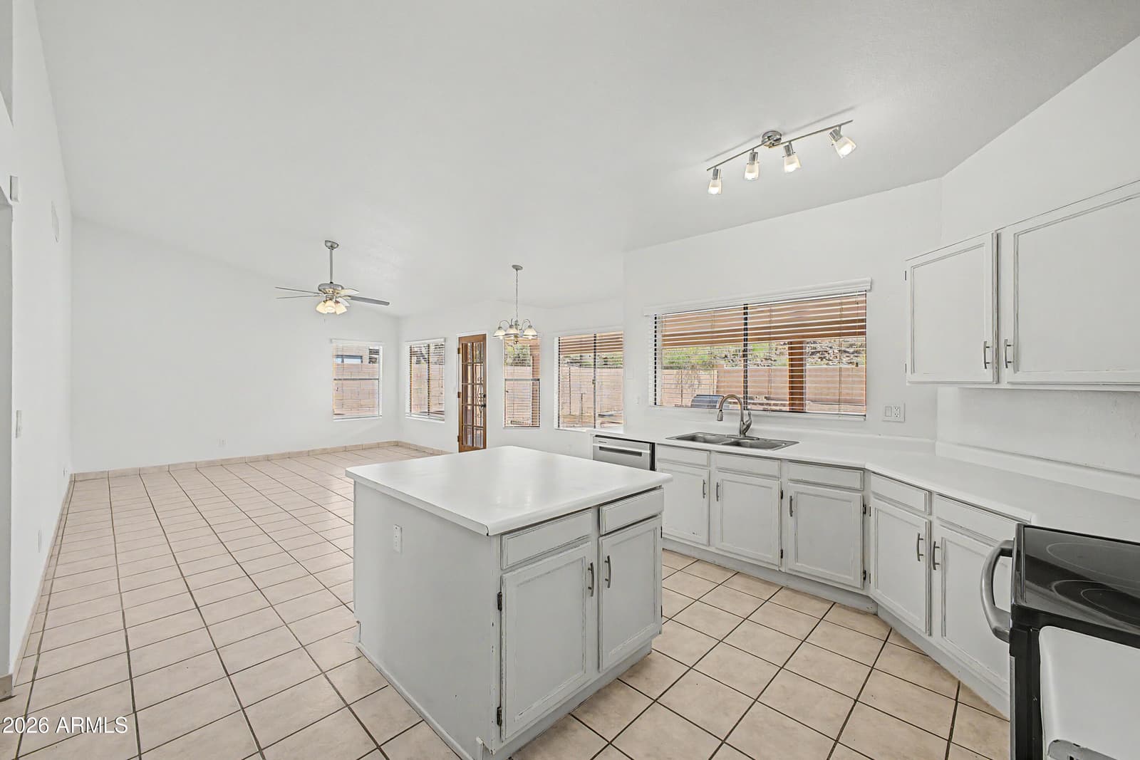 3322 E DRY CREEK Road, Phoenix, AZ 85044 — photo 29 of 66