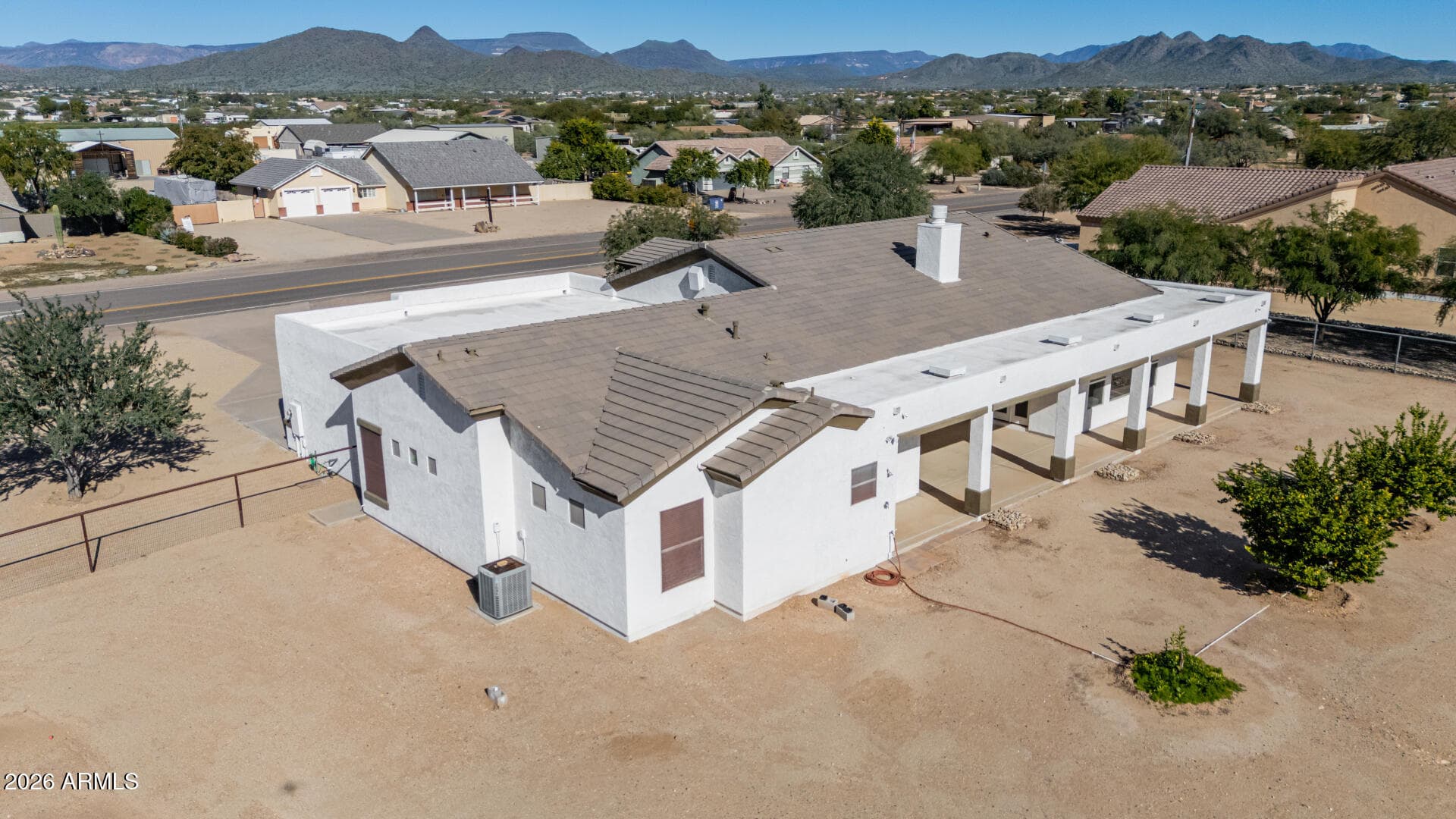 711 E CLOUD Road, Phoenix, AZ 85086 — photo 8 of 10