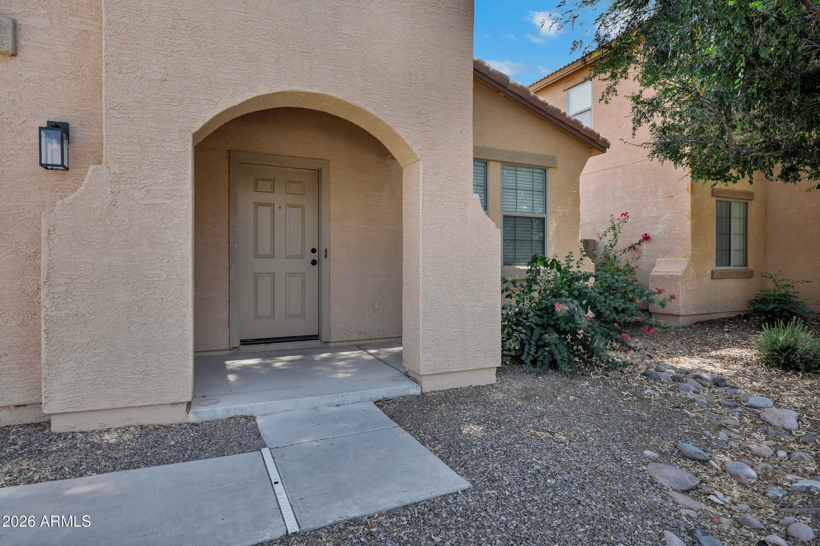 409 E DIAMOND Trail, San Tan Valley, AZ 85143 — photo 2 of 31
