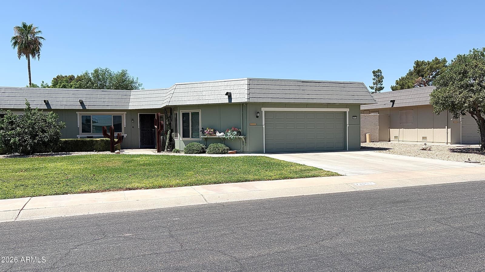 10419 W CAMPANA Drive, Sun City, AZ 85351 — photo 2 of 23