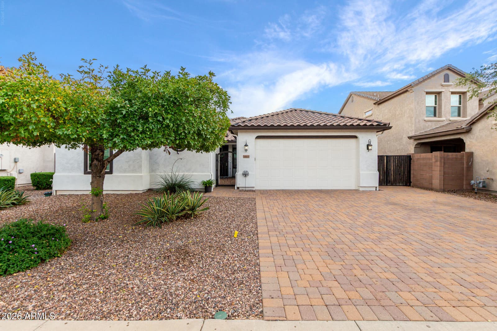 10815 E RAMBLEWOOD Circle, Mesa, AZ 85212 — photo 3 of 28