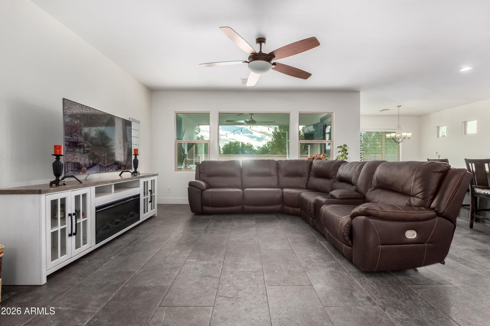 10815 E RAMBLEWOOD Circle, Mesa, AZ 85212 — photo 6 of 28