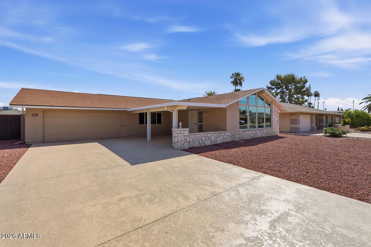 10130 W DESERT ROCK Drive, Sun City, AZ 85351 — photo 2 of 22