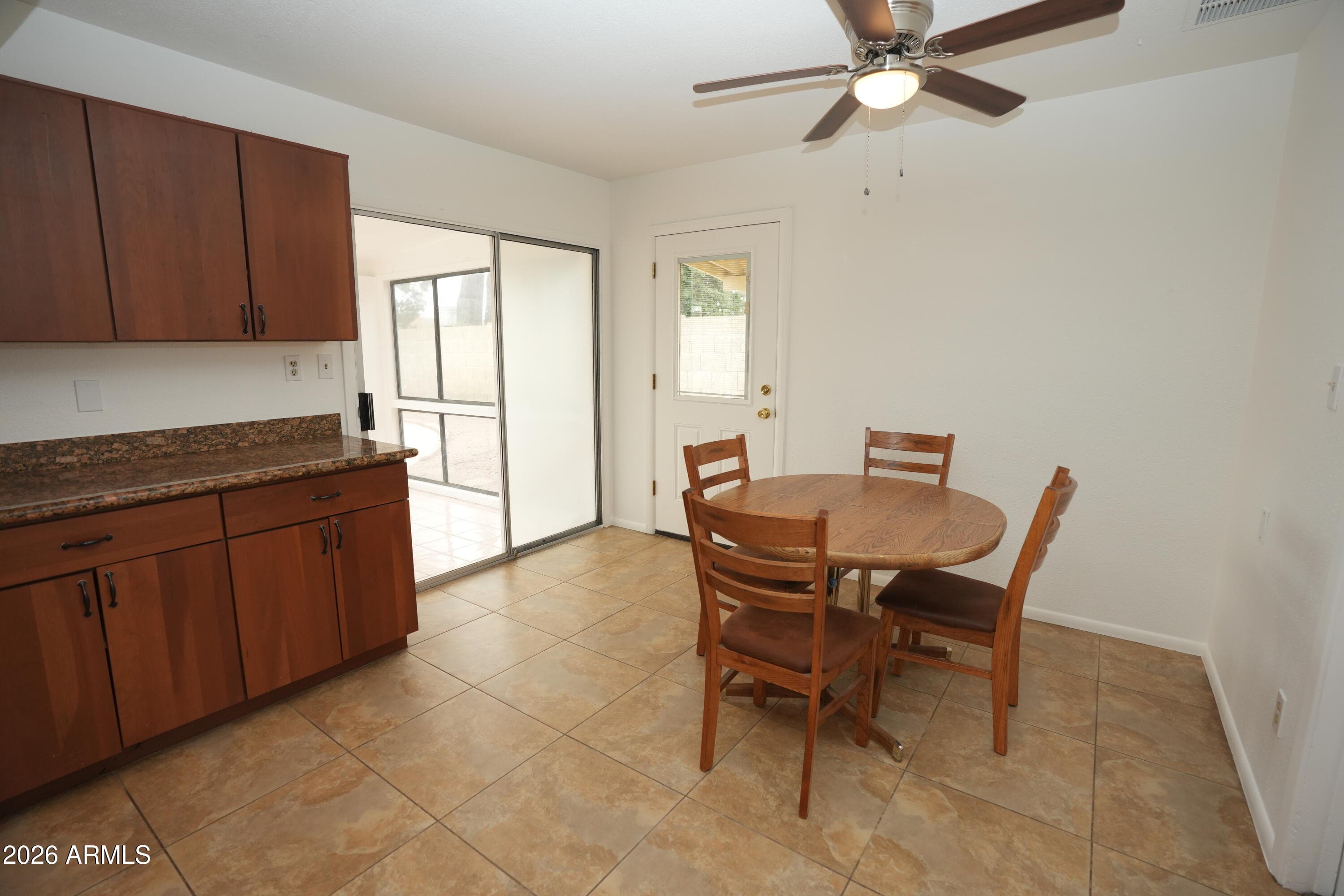 10843 N 23rd Street, Phoenix, AZ 85028 — photo 11 of 36