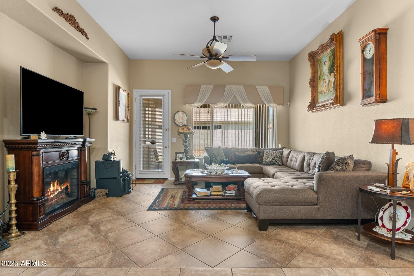 14694 W MANDALAY Lane, Surprise, AZ 85379 — photo 10 of 33
